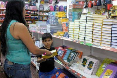 Entre ma�ana y pasado definir�n la canasta escolar