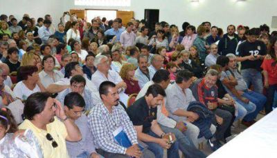 Inici� el encuentro del PJ en Puerto Santa Cruz