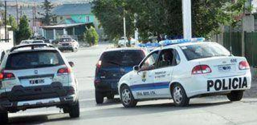 Robaron 100 mil pesos a anciana y sospechan de su empleada