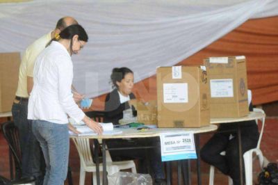 La provincia convoca a inscribirse como voluntarios de autoridades de mesa