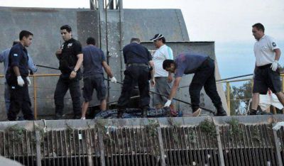 Se ba�aba en un canal, lo arrastr� la corriente y muri� ahogado