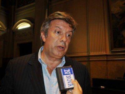 Puras especulaciones: Uni�n Celeste y Blanco no se desintegrar� 