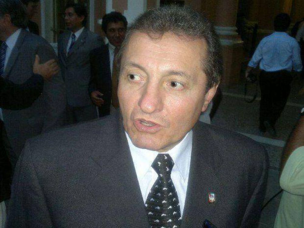 Para Gramaglia hay que destacar el renunciamiento de Andr�s Zottos
