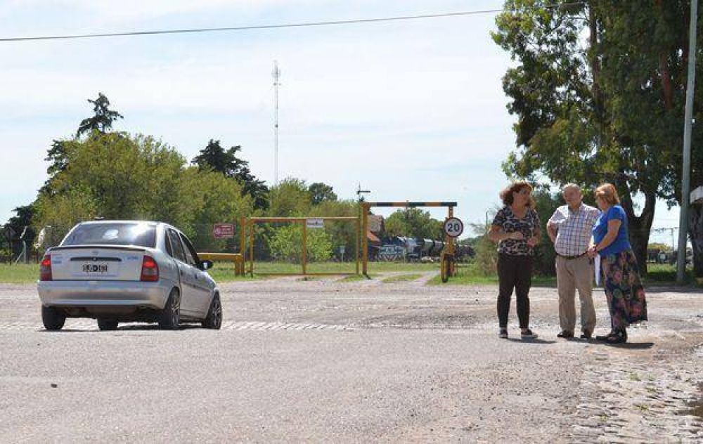 El Gobierno Municipal anunci� obras de pavimento en Hinojo