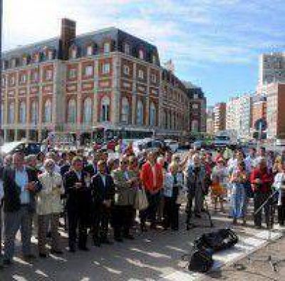 Realizaron acto por el 141� aniversario de la fundaci�n de Mar del Plata