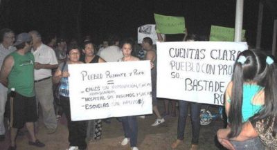 Cacerolazo para exigir el desalojo de Otazo