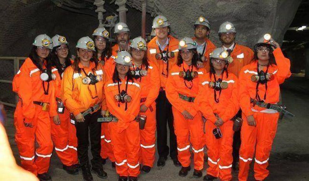 Durante el 2014 se perdieron 2.200 puestos laborales