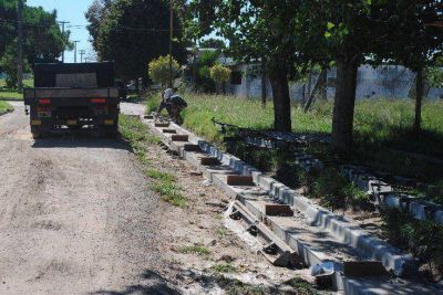 Con la utilizaci�n de piezas intertrabadas: Avanza la obra de pavimentaci�n en la calle Scalabrini Ortiz