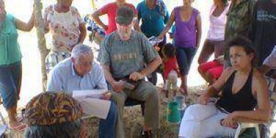 El obispo Etchegoyen, presidente de la APDH estuvo en Formosa y se comprometi� a mediar en La Primavera