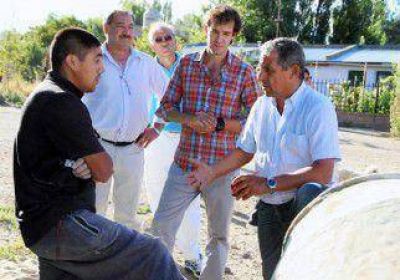 Quiroga hace campa�a con Macri hasta por tel�fono 