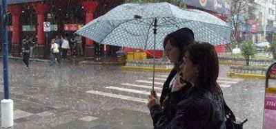 La tan esperada lluvia lleg� e hizo descender la temperatura