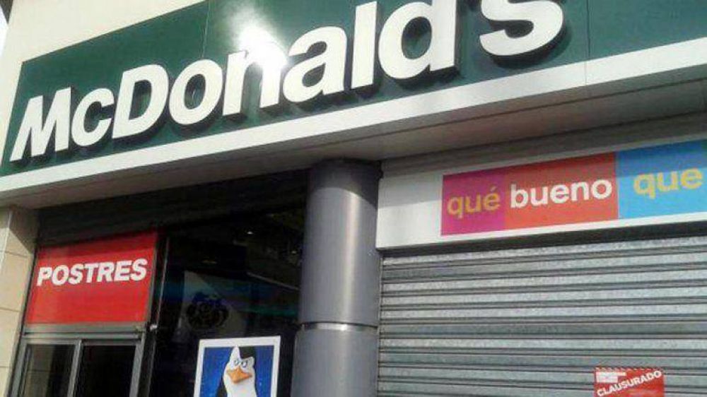 Clausuraron un local de comidas r�pidas en el centro porte�o por infringir la ley de Basura Cero