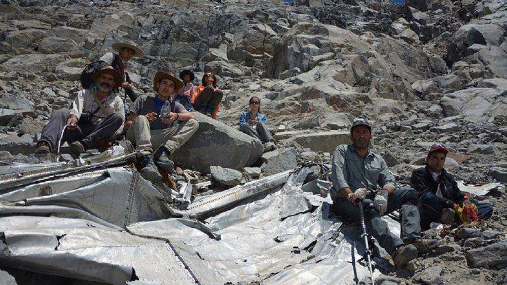 Encuentran un avi�n desaparecido hace 53 a�os en la cordillera de los Andes