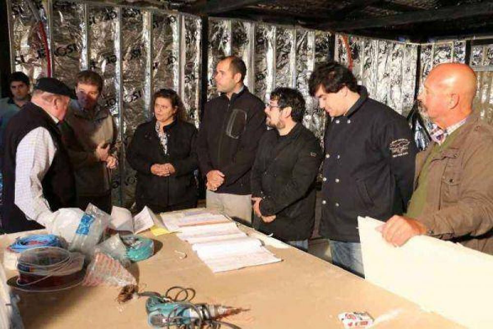 Melella y Concejales recorrieron la obra del Centro de Interpretaci�n de Aves Playeras