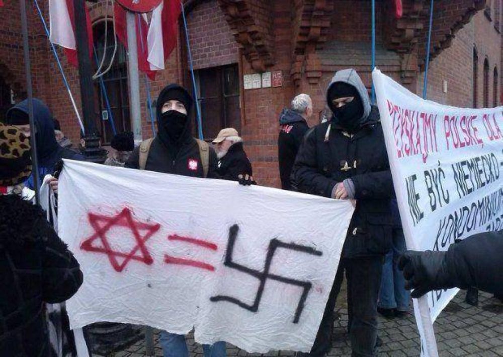 Antisemitismo. Cuatro polacos fueron acusados de 
