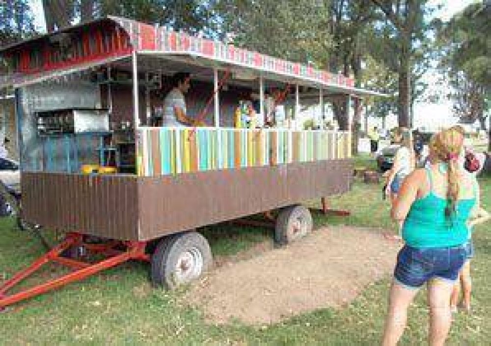 Tres carritos de venta de comidas funcionar�n en el balneario