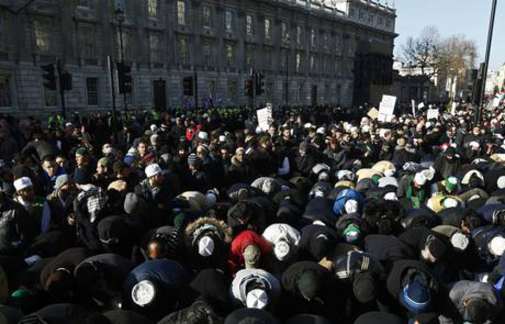 Musulmanes británicos piden civismo y que no se caricaturice a Muhammad (s)