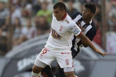 Hurac�n, otra vez en el c�rculo de los grandes