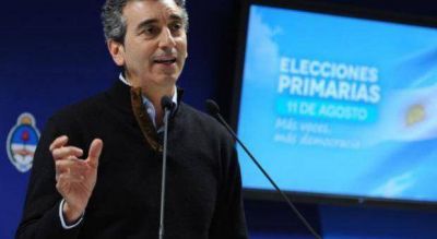 Randazzo denunci� un �ataque� de los fondos buitre y aclar� con detalles su situaci�n patrimonial