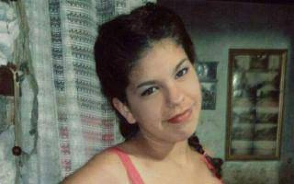 Buscan a joven desaparecida en Munro
