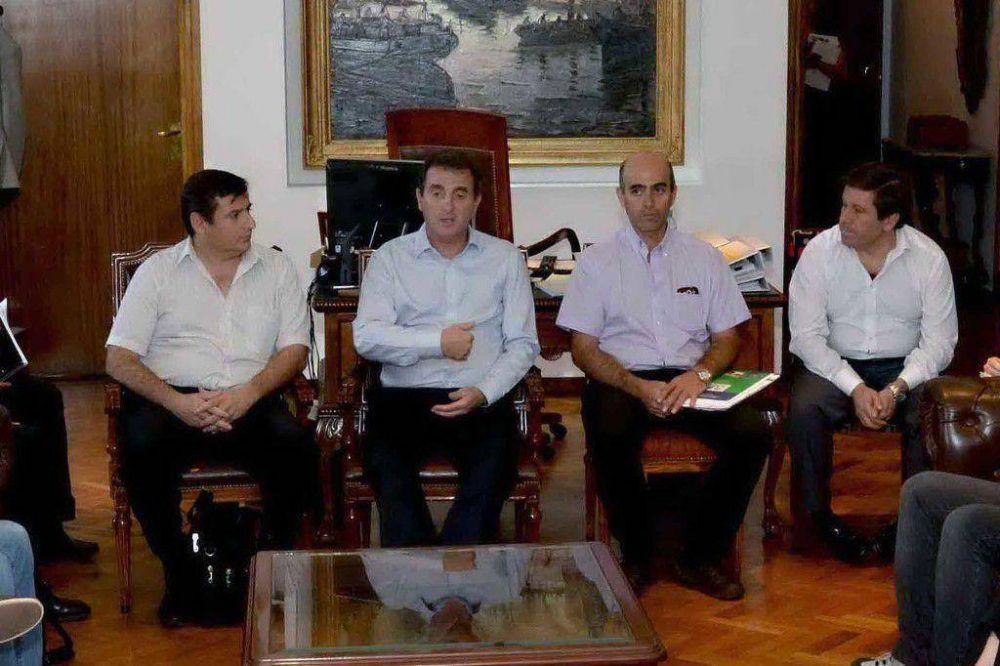 P�rez explic� en Santa Rosa las medidas a la vitivinicultura