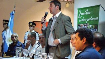 Luciani recibi� a los oficiales que regresaron del Operativo Sol