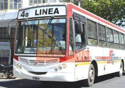 Cruces por el pago de los subsidios a los colectivos
