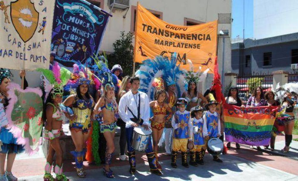 Ponen en marcha los Carnavales Marplatenses 2015 y el Gran Corso Central