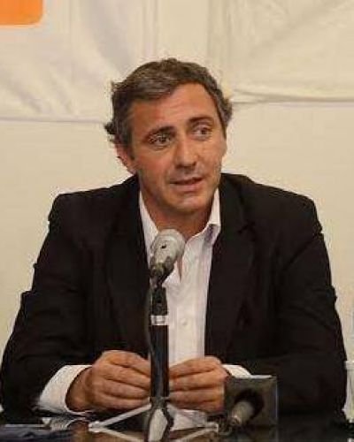 Notta propuso la unificaci�n de los bloques legislativos del FpV