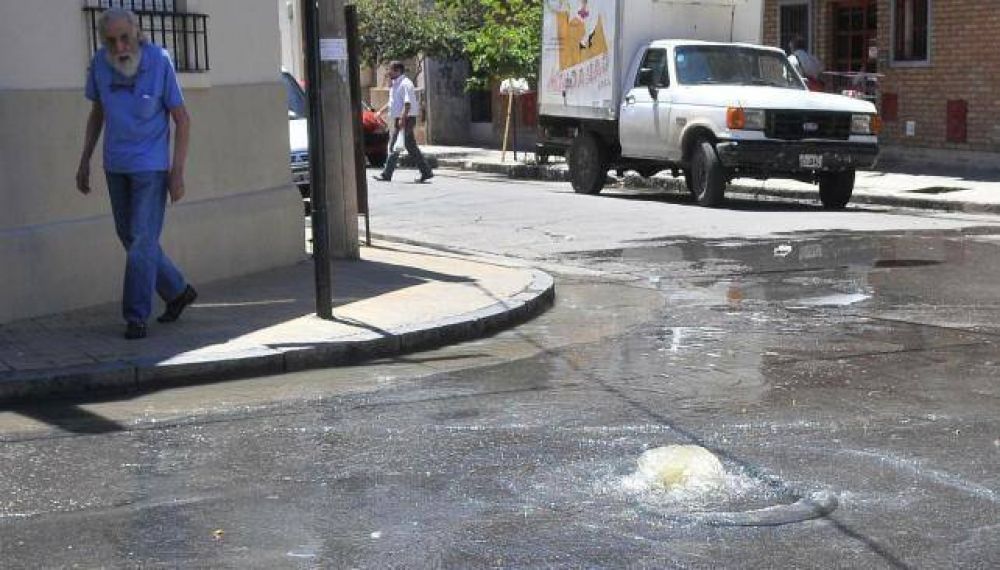 Tesis de sabotaje para el desborde cloacal