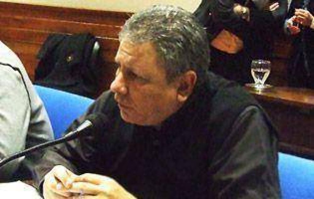 Para Degli Innocenti, Ferraresi es elogiado por �propios y extra�os�