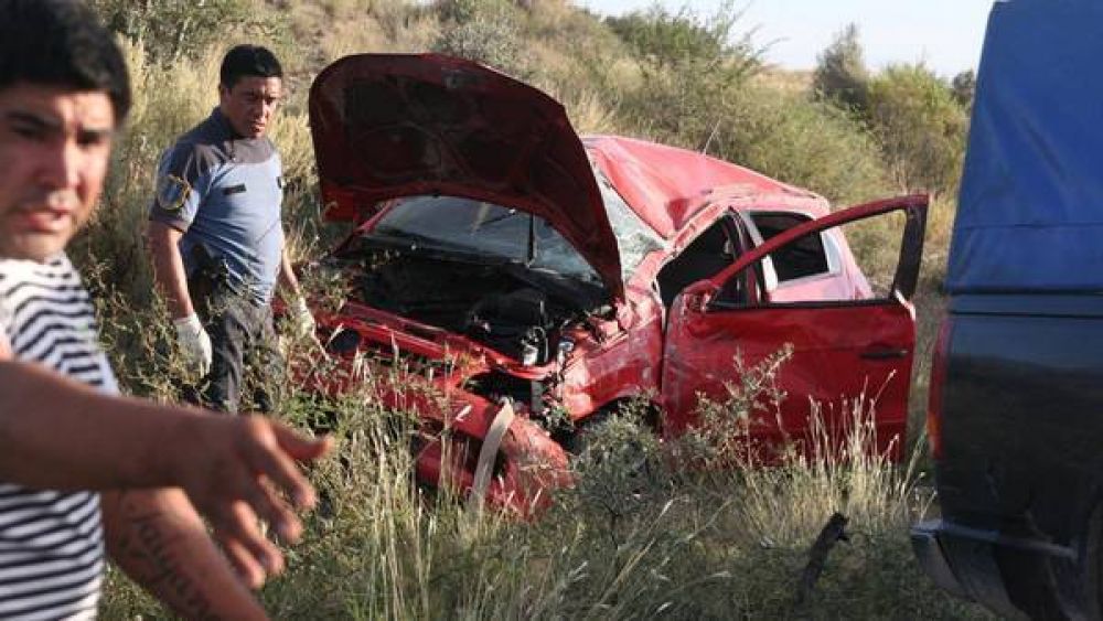 Muri� una ex reina de la Vendimia en un accidente automovil�stivo