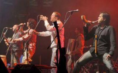 Los Tekis y Los Huayra, en la primera noche del Festival de Baradero