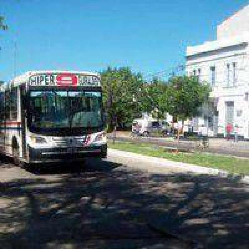 L�nea 9: La Municipalidad dict� la caducidad por falta de servicio