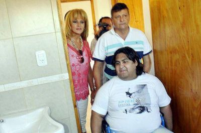 Peppo lanz� el Plan Barrio Seguro con la entrega de dispositivos Pulsar