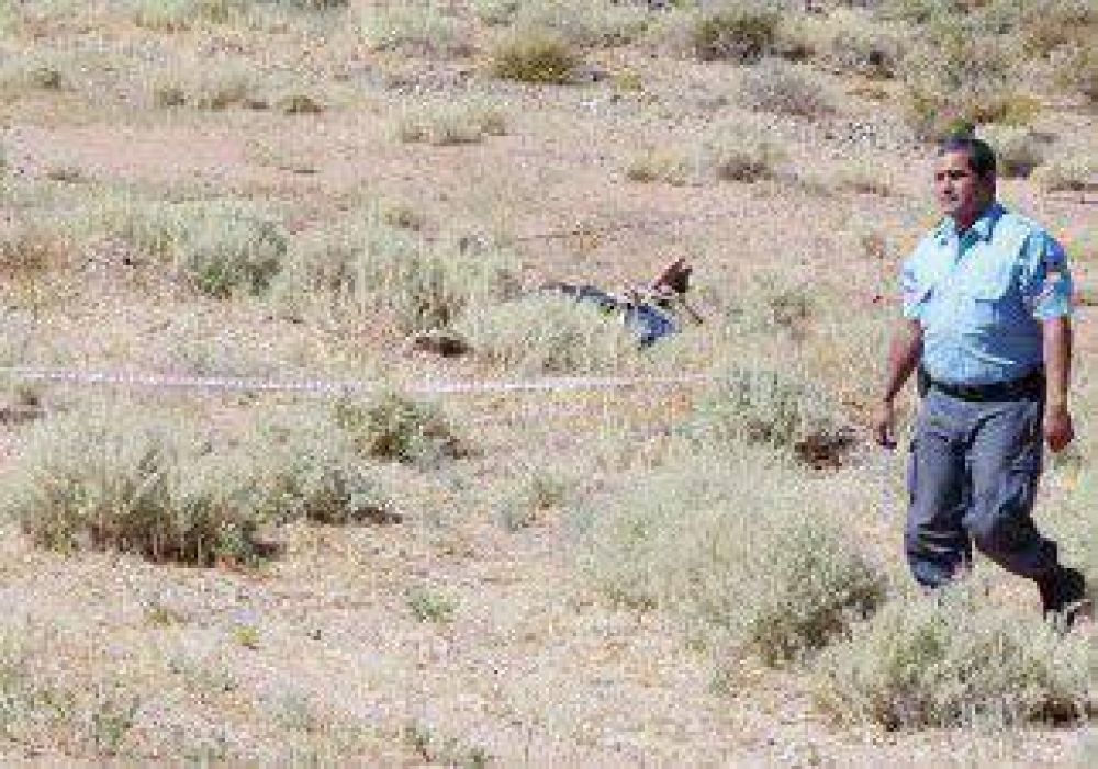 Huincul: hallan a un joven muerto, con los pies y manos atados 