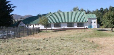 Comenz� el mantenimiento de edificios escolares en Bariloche
