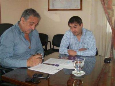 RENATEA firm� convenio con R�o Turbio