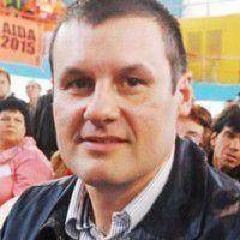 Germ�n Perelli llama a la mesa directiva de la Convenci�n Radical