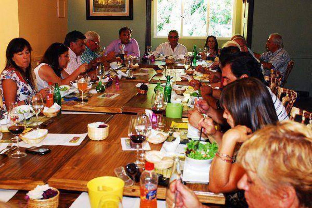 Concejales del Frente Renovador Tigre se reunieron con Zamora