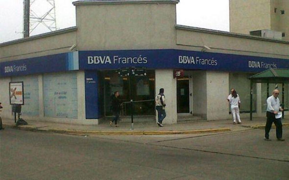 Detienen a un hombre acusado de robar �con una nota� un banco en Pilar