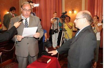 Jur� Giovanettoni y es el nuevo Intendente de San Pedro