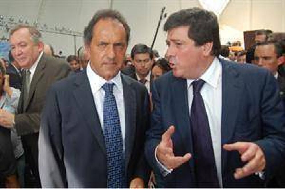 Presin oficialista sobre Scioli por sus bienes