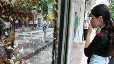 Lunes feriado y martes optativo para el comercio