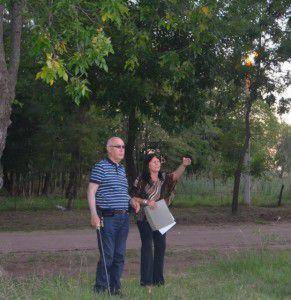 Gorosito y Graciela Marconi recorrieron instituciones de �lvarez de Toledo 
