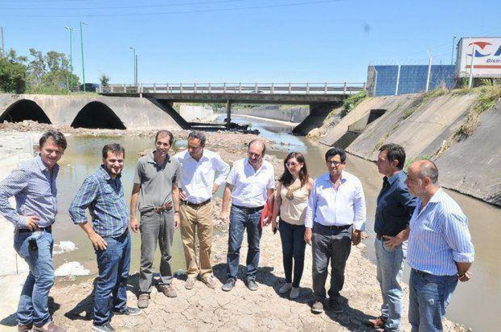 Vecinos supervisan obras