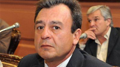 Bisogni se aleja de Scioli, movilizar� para Urribarri y hay molestias con Rossi