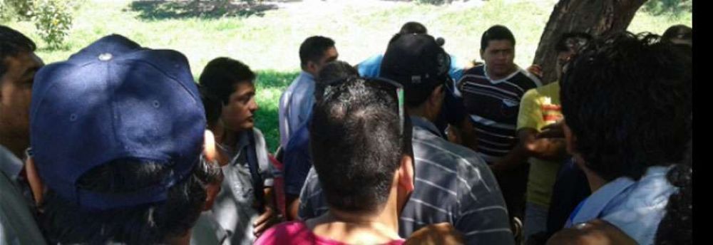 Colectivos: El paro continuar� hasta que se pague la deuda