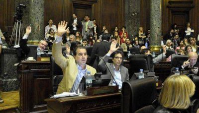 El bloque Pro de la Legislatura manifest� su adhesi�n al 18F
