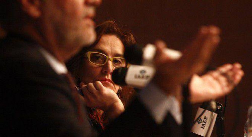 A Michetti le sugieren que hable de temas nacionales porque no sabe de la Ciudad